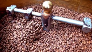 Почему кофемашина не мелет кофе?