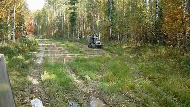 Вездеход "Болотный Проходимец" таёжные дороги. смотреть онлайн