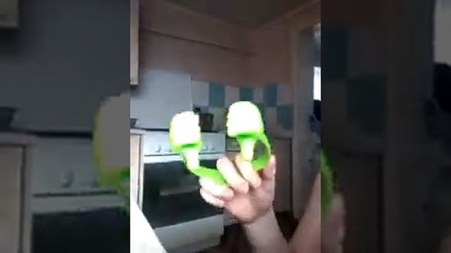 Подставка зеленого цвета для телефона посылка с АлиЭкспресс ждите новых видео пока пока смотреть онлайн