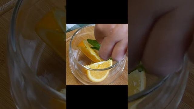 ? Чай с имбирем, апельсином, мятой и корицей #shorts смотреть онлайн