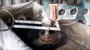 Полировка гранитных тумб на коленно-рычажном станке