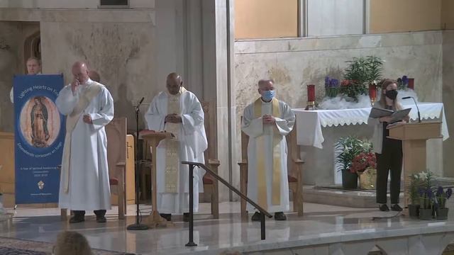 The Solemn Easter Vigil - April 3, 2021 смотреть онлайн