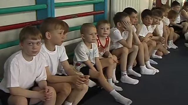 В ДЮСШ прошли соревнования по спортивной гимнастике. Март 2013 год. смотреть онлайн