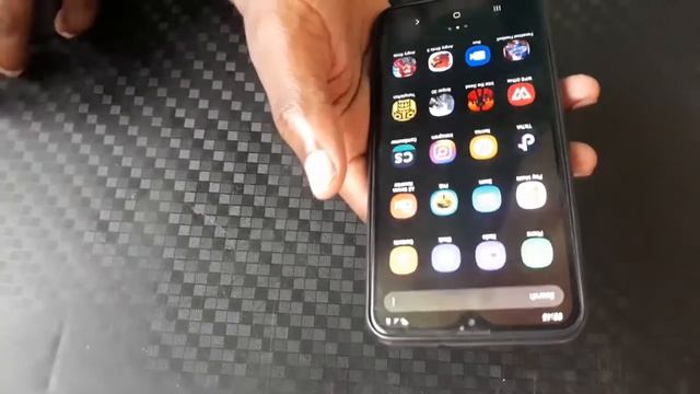 INSANE FHD ON THE NEW SAMSUNG A10 | SAMSUNG A10 REVIEW | SHOULD YOU BUY? смотреть онлайн