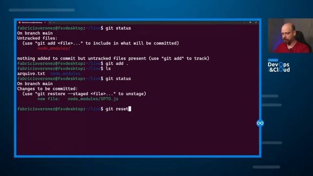 A forma profissional de gerenciar código: Aprenda de vez Git e GitHub смотреть онлайн