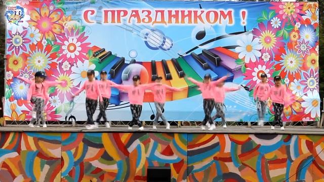 Aquarel kinder (День флага РФ) - Студия танца "Акварель" Иркутск 0+ смотреть онлайн