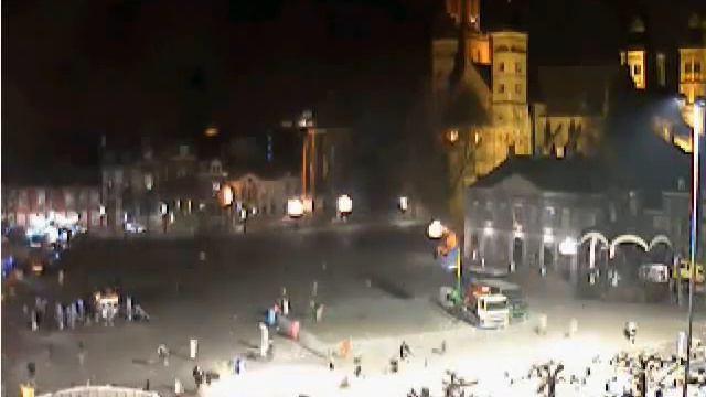 Vastelaovend vrijthof 24-02-2009 (16:00 tot 00:10) смотреть онлайн