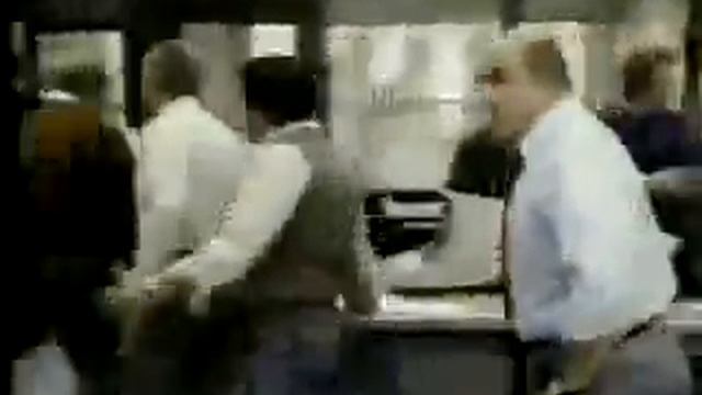 Lou Grant S04E08 Catch смотреть онлайн