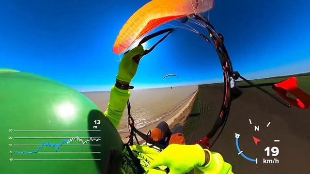 Полёт на новых парапланах «Joy3» и «Орлан» в динамике Азовского моря смотреть онлайн