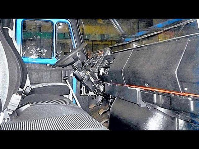 5 ЛЕТ назад был собран последний грузовик завода имени Лихачева ЗИЛ смотреть онлайн