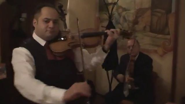 Hungarian Restaurant Trio смотреть онлайн