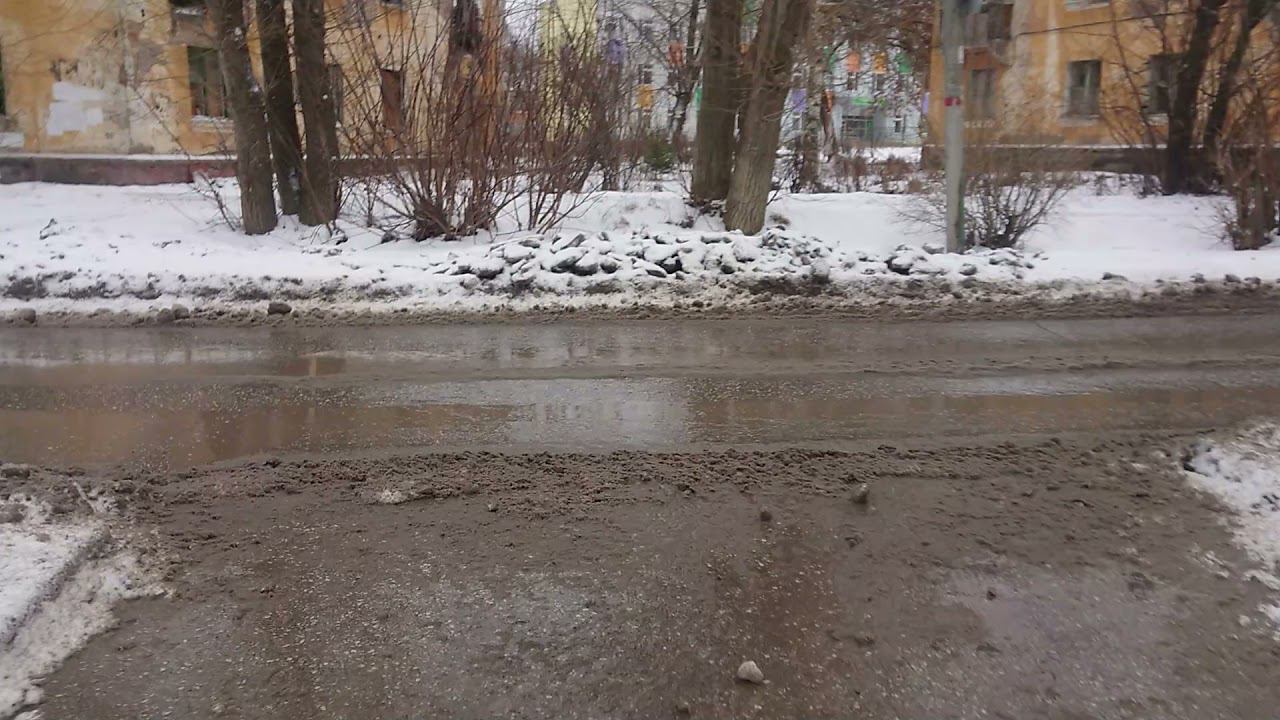 Пешеходный переход ул.Солдатова в районе пересечения с Е.Ярославского, от остановки ОТ к поликлинике смотреть онлайн