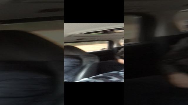 Едем с пацанами на классной тачке домой. Я на Яппи https://yappy.media/s/p_5zKe0NEJRomKVBFl8SXG1U смотреть онлайн