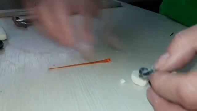 3 ЛАЙФХАКА С УТЮГОМ И  БАТАРЕЙКОЙ