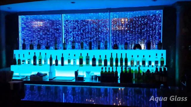 Пузырьковые панели в баре смотреть онлайн