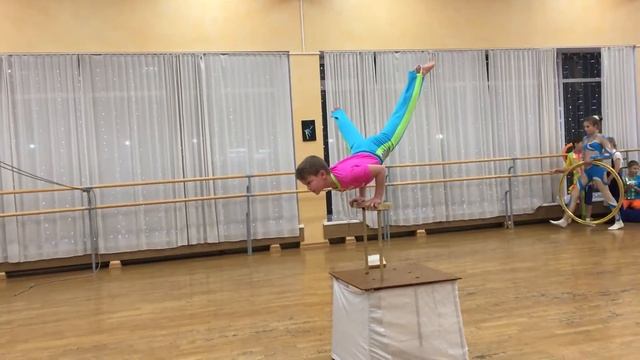 эквилибр Алик Кабилов первые шаги цирк Браво Подольск смотреть онлайн