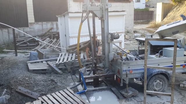 Бурение скважин в Геленджике мобильной устоновкой на базе жигулевского прицепа ;