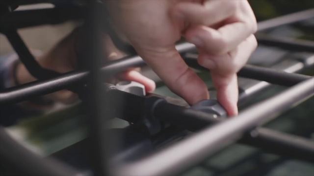 Subaru How-To | Accessory Heavy Duty Roof Cargo Basket by Thule смотреть онлайн