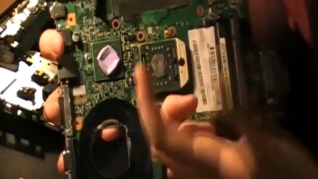 HP Pavillion Dv2845se Laptop disassembly pt5 смотреть онлайн