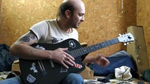 Тестируем гитару Rockstar