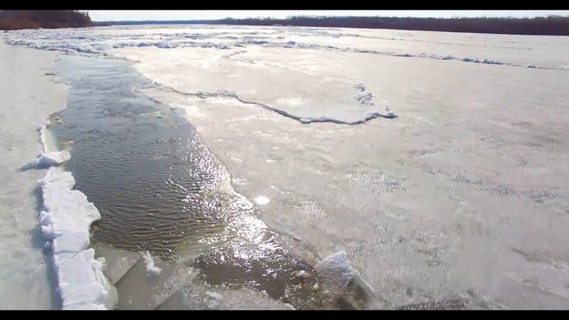Начало ледохода -д.Кулманы- р.Обь- 2019 смотреть онлайн