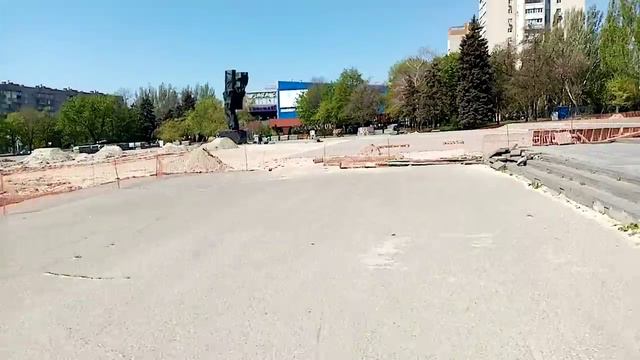 Одним работать, другим сидеть дома. смотреть онлайн