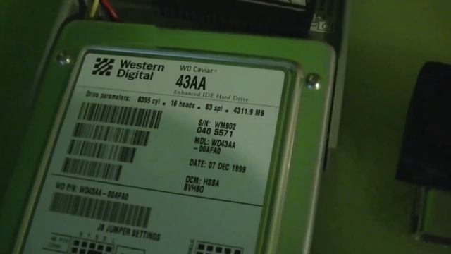 Western Digital 43AA Spinup and Spindown смотреть онлайн