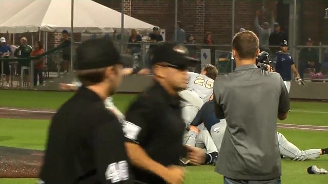 Dock Spiders Claim First NWL Title