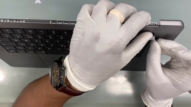 MacBook Pro (16-inch. 2021) Top Case Replacement