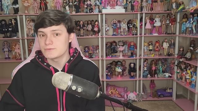 Exploring The Monster High "Rip-Offs" смотреть онлайн