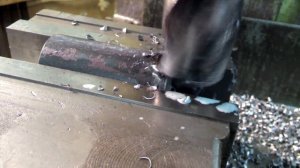 Работа на фрезерном станке 6Р 10