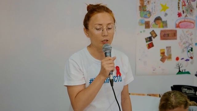 Почему люди НЕ ГОВОРЯТ о ВИЧ инфекции? Ответы подростков, живущих с ВИЧ. смотреть онлайн