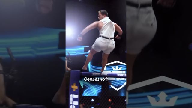 Шуточки про присед 😅#юмор #ufc #приседания смотреть онлайн