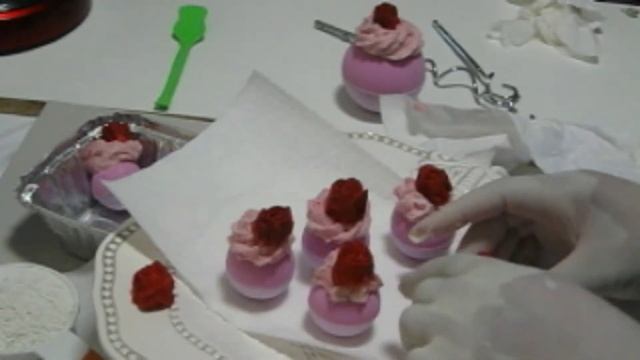 Milky Wave Feet Bath Bombs Mother's Perl And Popping Surprise смотреть онлайн