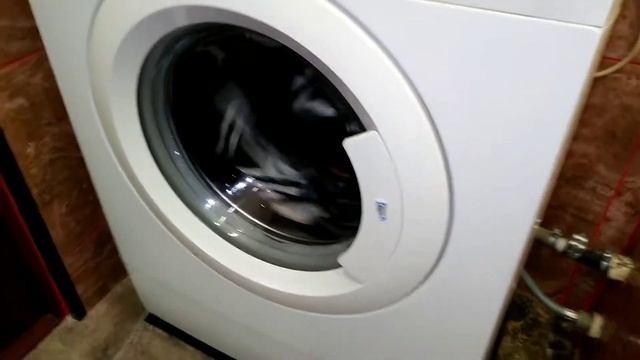 Wash in Electrolux EWS105210A Eco 40 1000rpm (complete cycle). смотреть онлайн