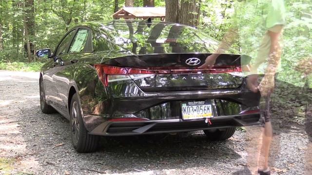 2022 Hyundai Elantra Review | Best Value Compact Car? смотреть онлайн
