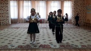 "Танец с ложками" Подготовительная группа детского сада.