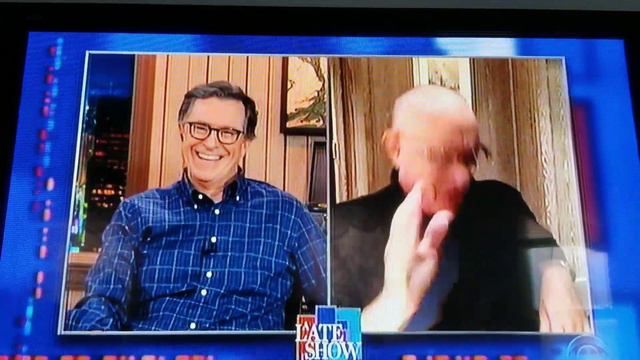 Tom Hanks Tells Of Seeing Lee Marvin Talk About His Experience On Beach Of The Invasion Of Iwo Jima смотреть онлайн
