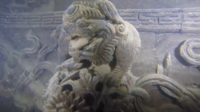 Scuba Diving the Underwater Ancient Ruins of Shi Cheng (Lion City) at Qiandao Lake in China смотреть онлайн