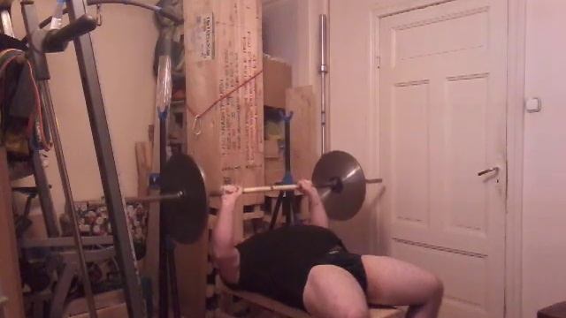Жим лёжа 77серия, 4подход 55кг 20р,Svara stieņa spiešana guļus 77sērija, 4piegājiens 55kg 20r смотреть онлайн