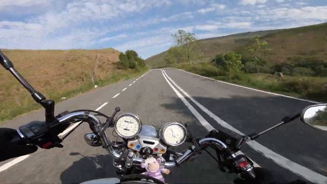 YAMAHA VIRAGO 1100 SOUND 4K | SNAKE ROAD UK | NO TALK | NO MUSIC | Beautiful biking road UK смотреть онлайн
