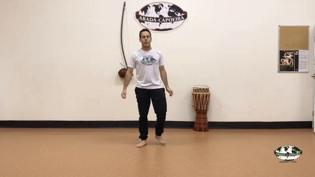 Esquivas Tutorial - Capoeira Dodges смотреть онлайн