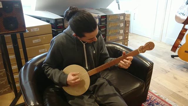 Homemade cardboard banjo смотреть онлайн