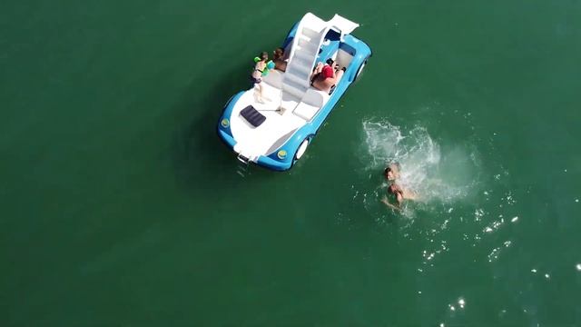Джубга. Краснодарский край. В море на катамаране. Дельфины. Съемка с квадрокоптера. | Dzhubga. смотреть онлайн