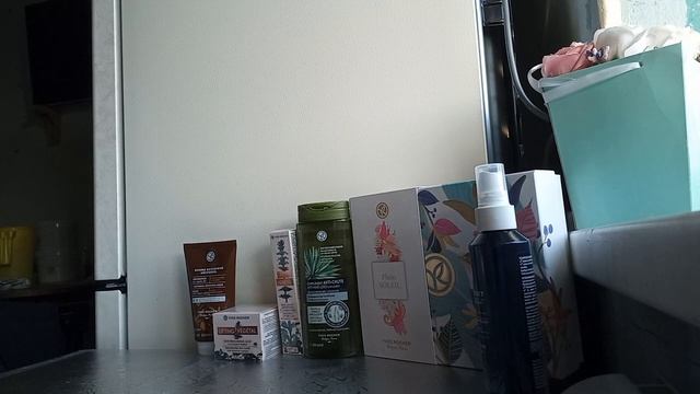 Ив Роше расстроил /пришел разбитый парфюм ,не доложили подарки ? ,неужели придется расспрощаться ? смотреть онлайн