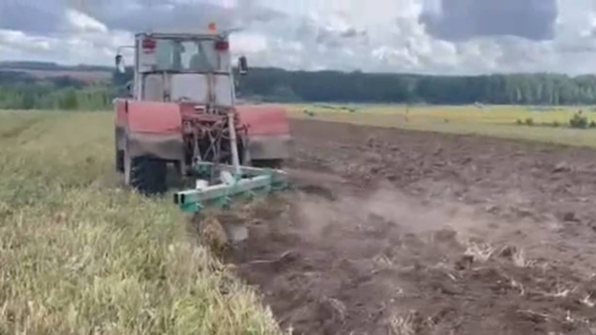 Плуг навесной ПЛН 5- 35 с предплужниками , агрегатирование с МТЗ 1221 , Т-150 от завода Вятка-Агро смотреть онлайн