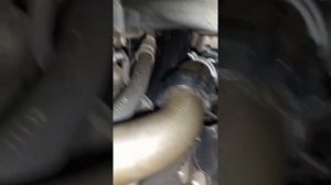 VW Golf 6 - снятие генератора - снятие компрессора