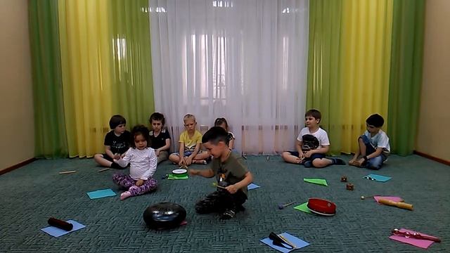 Бегал заяц с инструментами смотреть онлайн