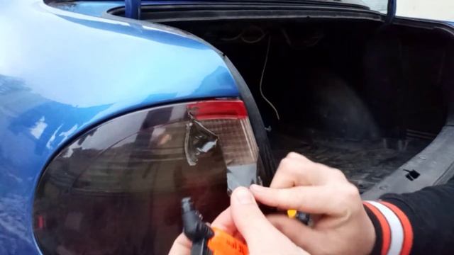 Как снять тонированую пленку с задних фонарей? Ланос {ремонт авто} #ремонтавто смотреть онлайн