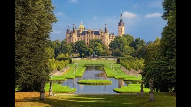 Шверин самый грандиозный замок Германии, его мощь и размеры завораживают смотреть онлайн